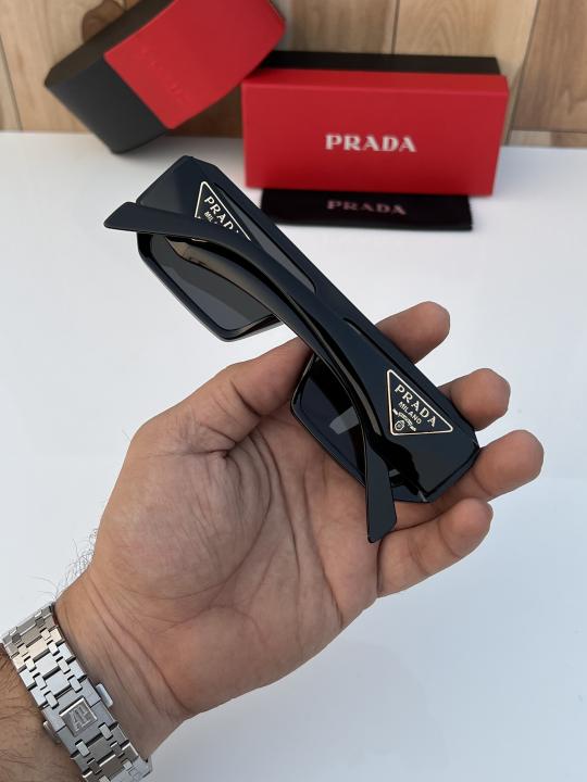 Prada_82_full_black