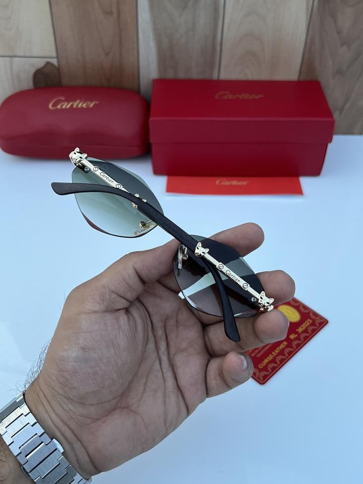 Cartier_3182_green_shaded