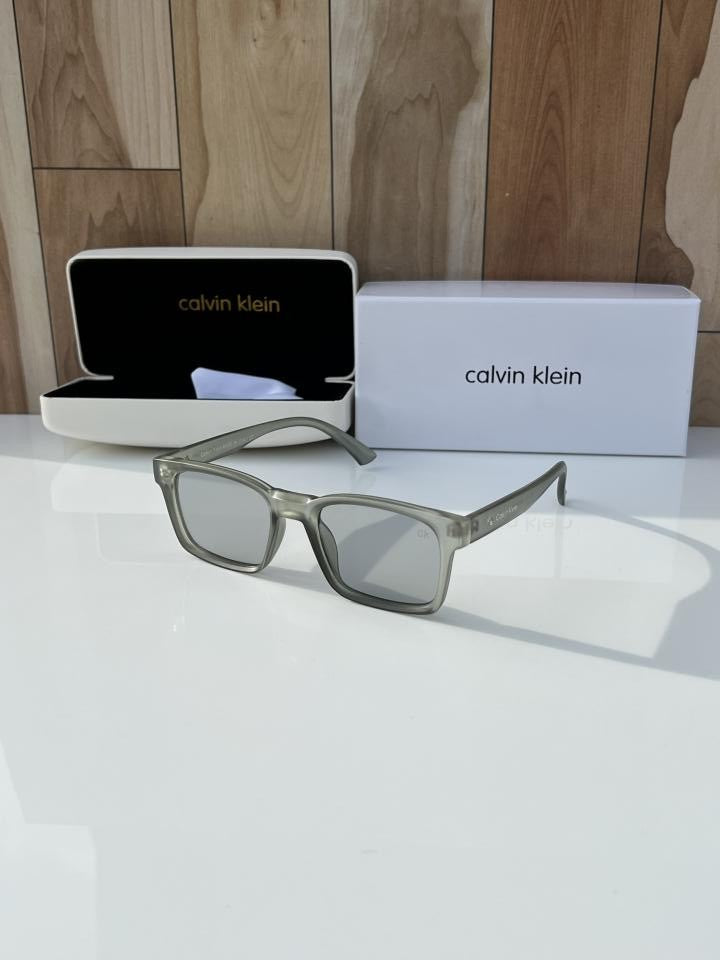 Calvin_klein_Y10_green