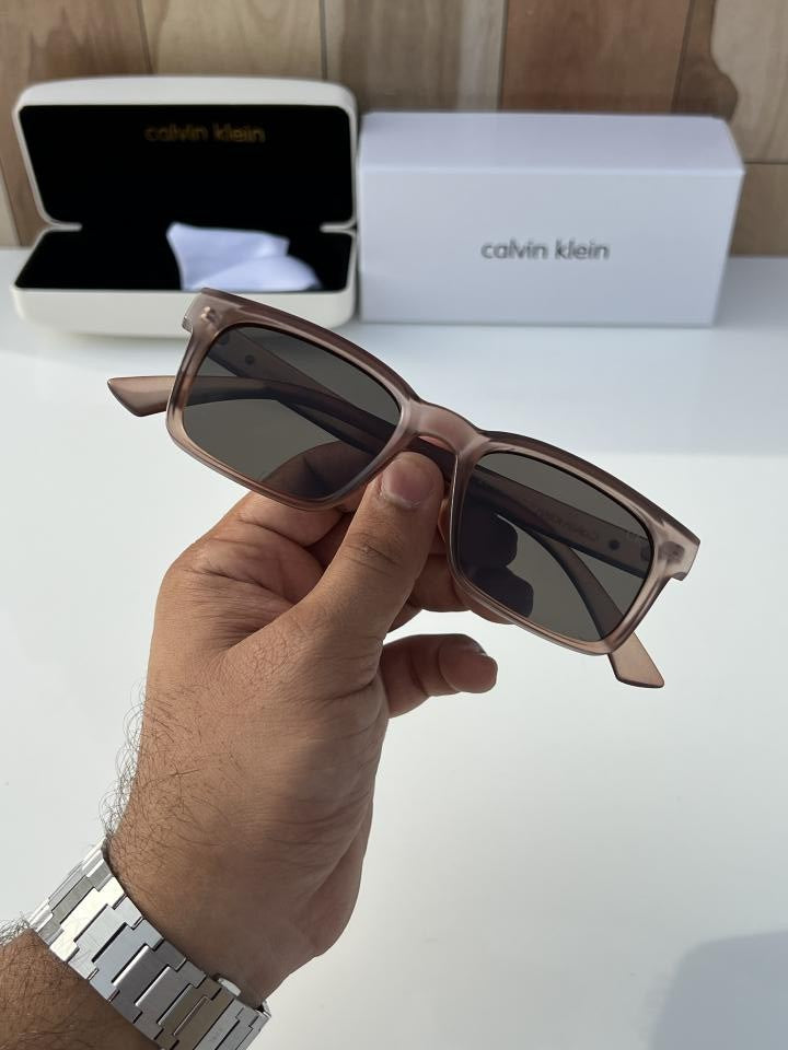 Calvin_klein_Y10_brown_green