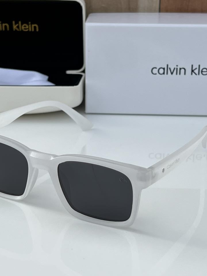 Calvin_klein_Y10_white_black