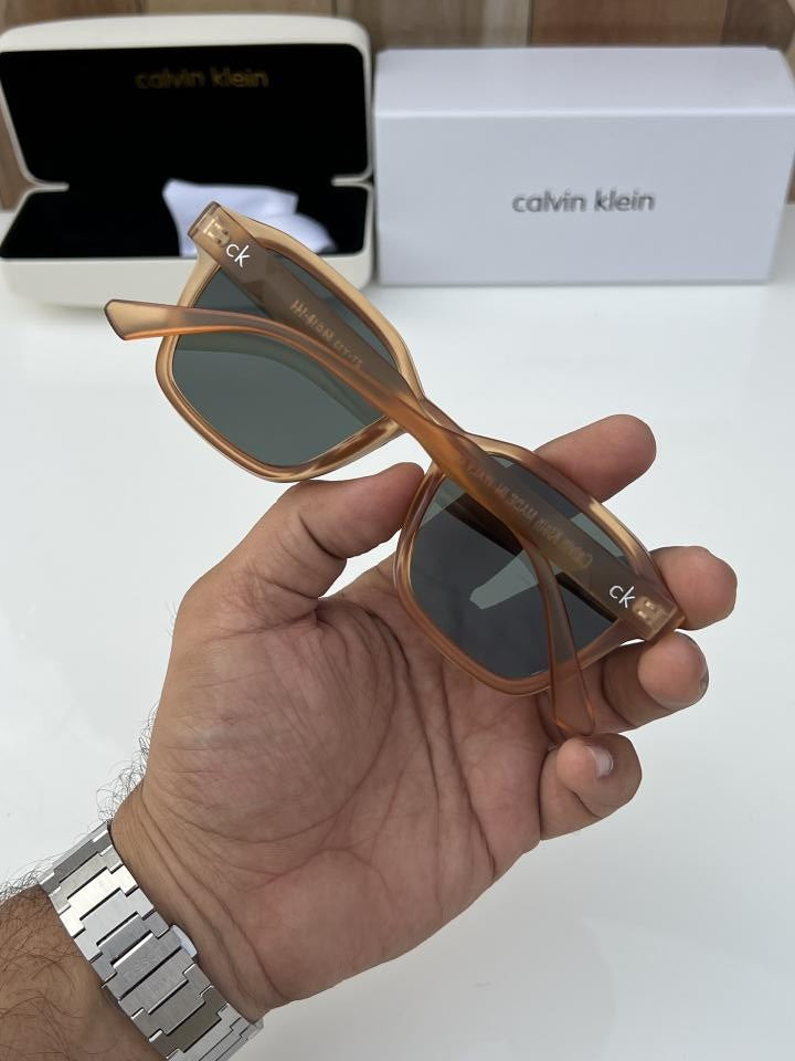 Calvin_klein_Y13_peach_green