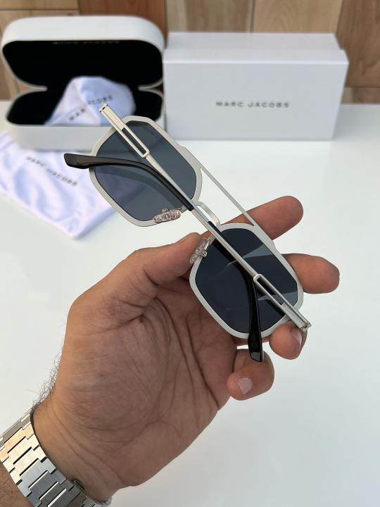 Marc_jacobs_518_silver_black