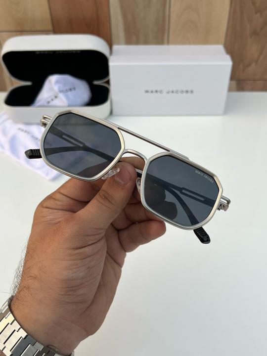 Marc_jacobs_518_silver_black
