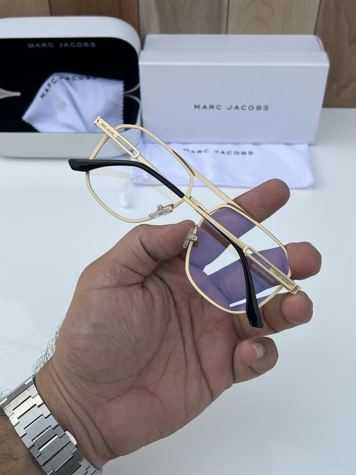 Marc_jacobs_98279_gold_plano