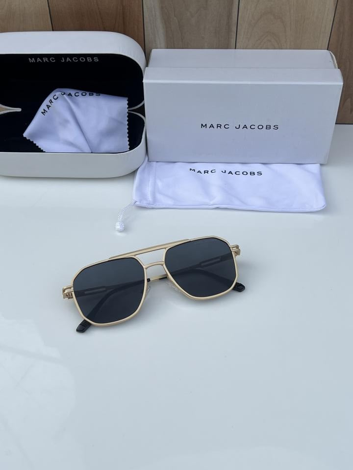 Marc_jacobs_98279_gold_black