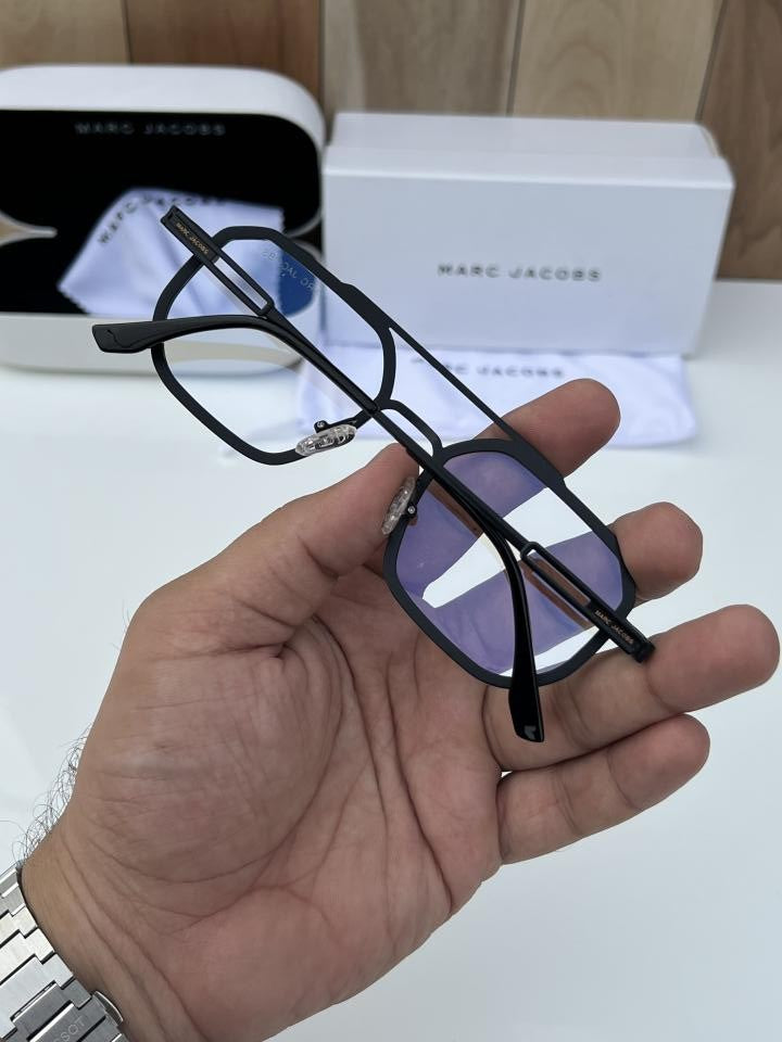 Marc_jacobs_98278_black_plano