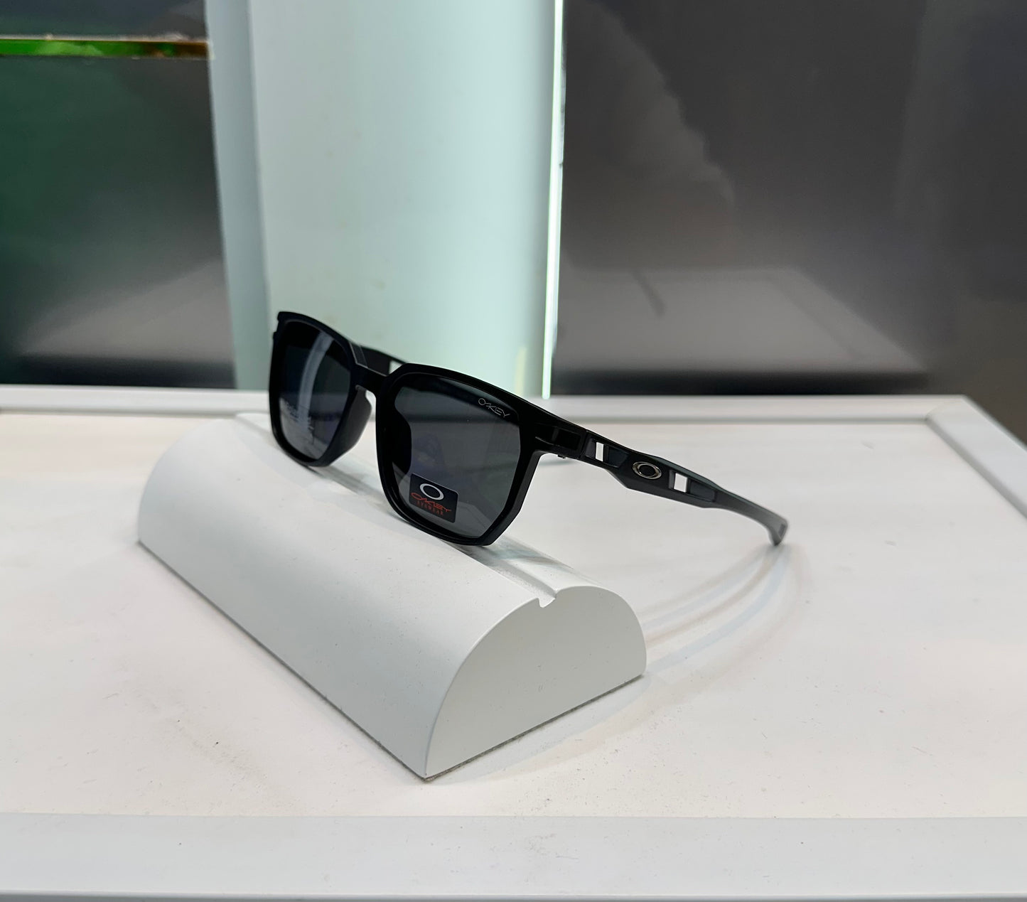 Oakley Black Sports Ultimate Luxury Shade With Original Packaging