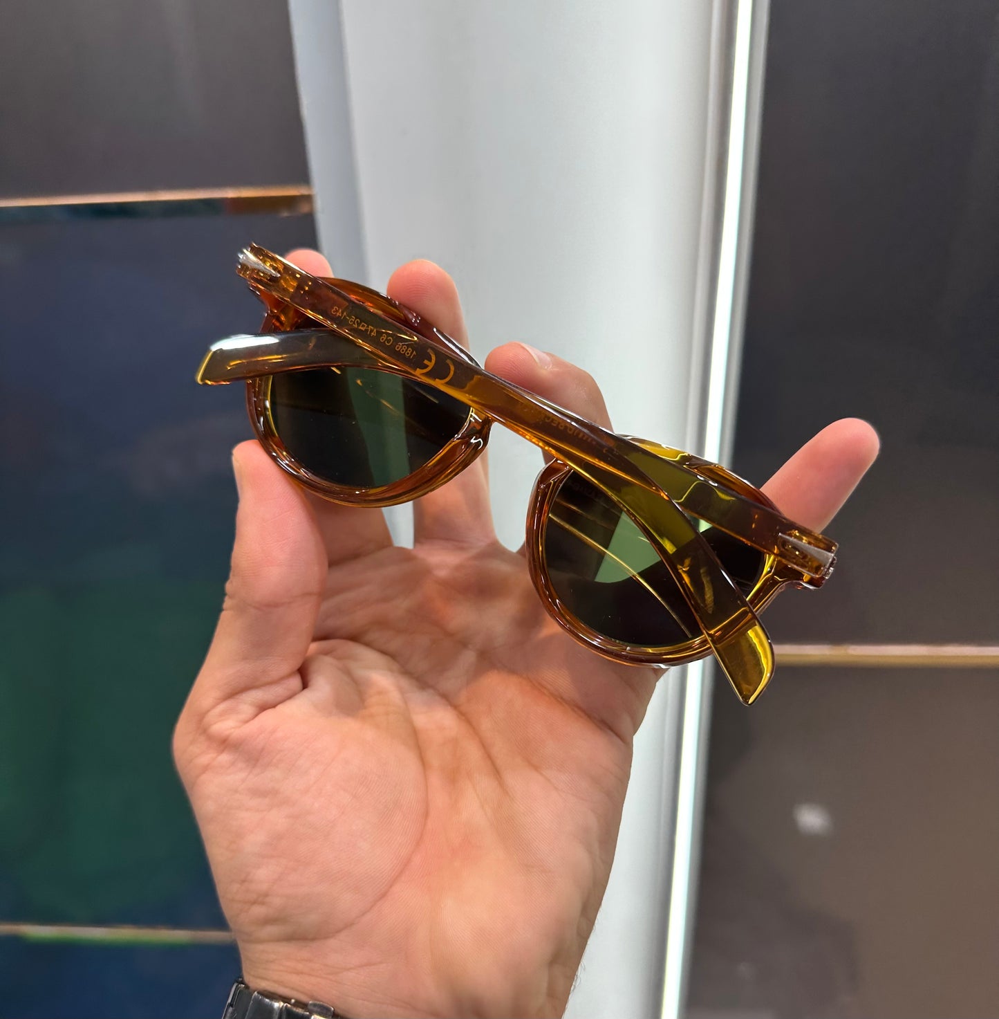 David Beckham 1886 Ultimate Luxury Shade With Original Packaging