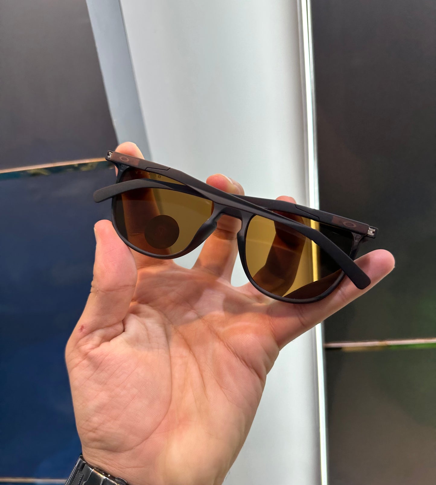 Oakley Brown Ultimate Luxury Shade With Original Packaging